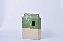 โหลดรูปภาพลงในเครื่องมือใช้ดูของ Gallery Large vase
