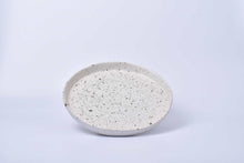 โหลดรูปภาพลงในเครื่องมือใช้ดูของ Gallery Plate large 11"
