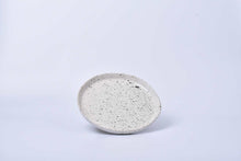 โหลดรูปภาพลงในเครื่องมือใช้ดูของ Gallery Plate medium 8''
