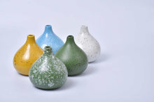 โหลดรูปภาพลงในเครื่องมือใช้ดูของ Gallery Circle vase
