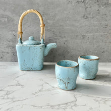 Load image into Gallery viewer, Bamboo Handled Square Tea Set with Square Cups (plate not include)
